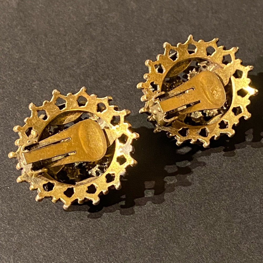 Vintage Gold & Crystal Filigree Clip Earrings - Picture 2 of 7